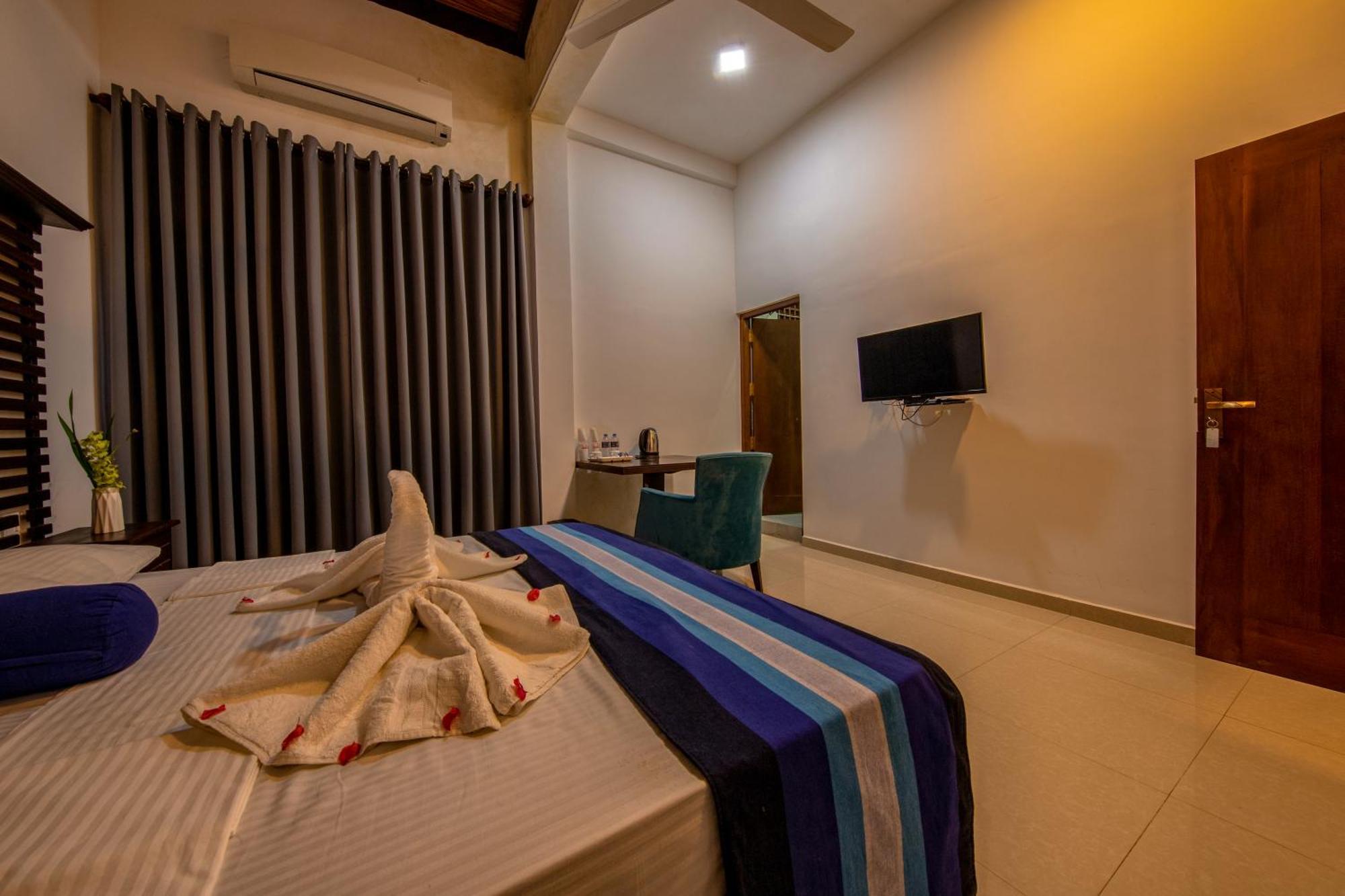 Owinmo Hotel & Reception Hall Galle Esterno foto