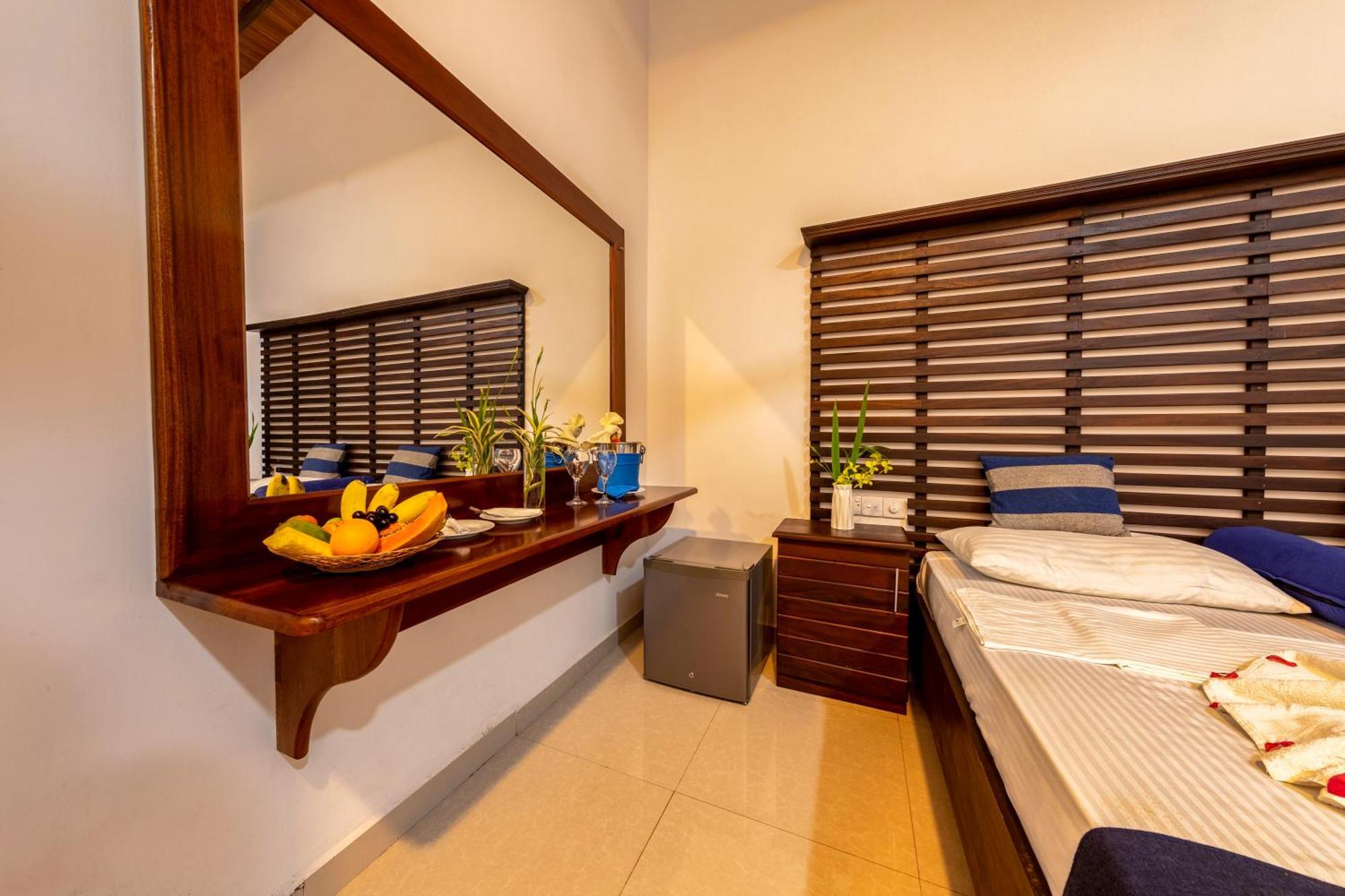 Owinmo Hotel & Reception Hall Galle Esterno foto