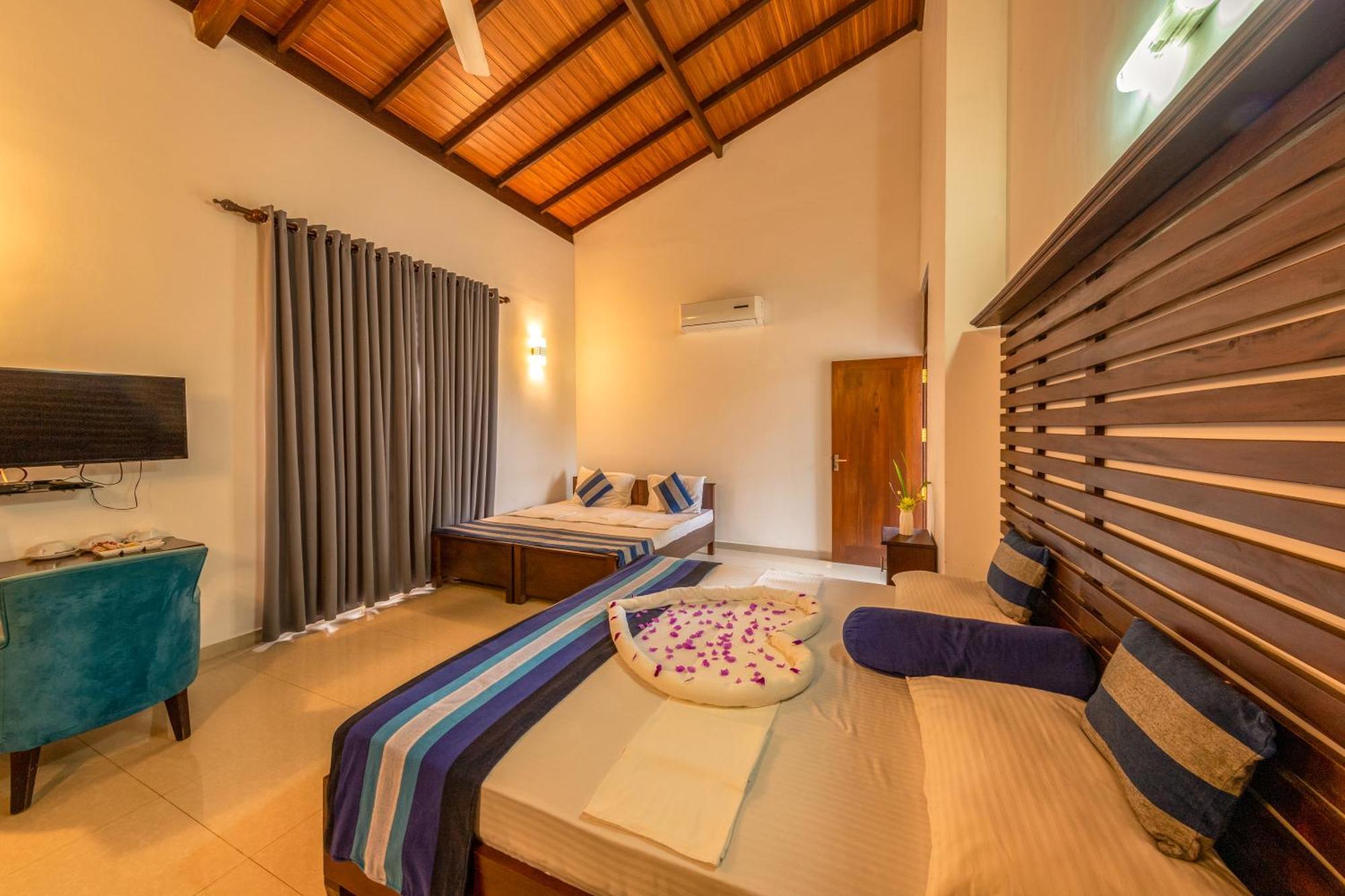 Owinmo Hotel & Reception Hall Galle Esterno foto