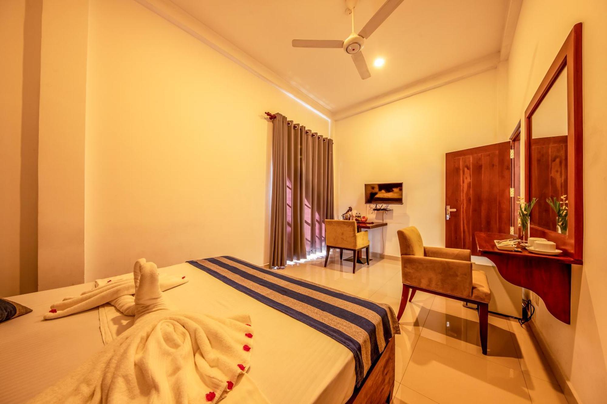 Owinmo Hotel & Reception Hall Galle Esterno foto